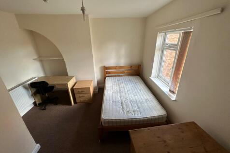 2nd floor bedroom no 6