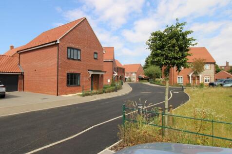 Located in quiet, prestige development