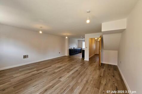 Living Room / Dining leading to kitchen area