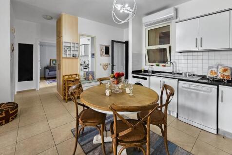 Granite top Kitchen