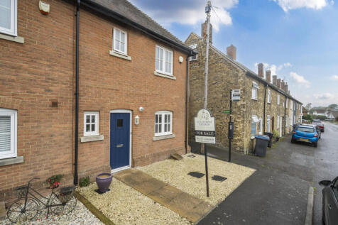 Front Shot Sandwich Road 2.jpg