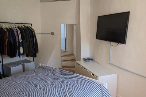 Front bedroom