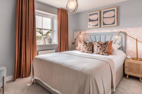 Similar Show Home