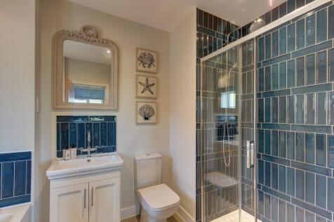 Example Ensuite