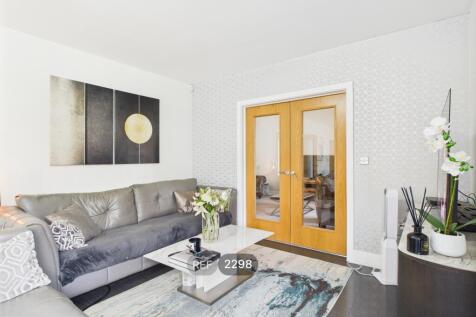 Kitchen / Dining / Living area