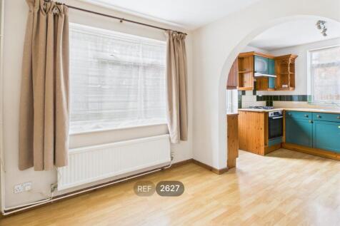 Kitchen / Dining area