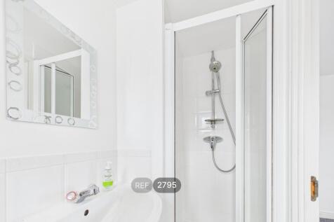 En suite bathroom