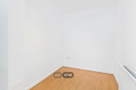 Kitchen / Dining area