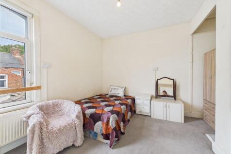 Rear Bedroom