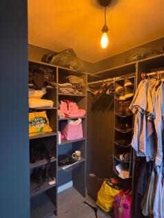 Walk in Closet
