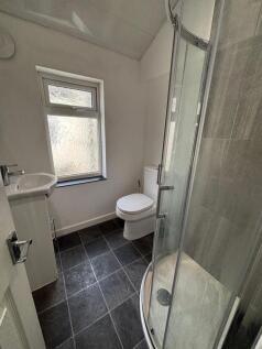Ensuite shower room