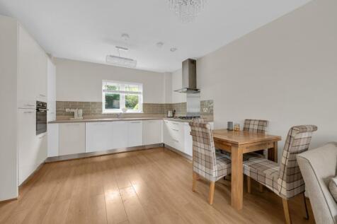 Lounge/Kitchen