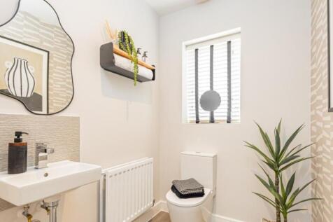Dandara - Hawthorn Grove - The Frogmore, Home 16