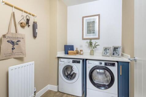Dandara - Hawthorn Grove - The Wotton, Home 27