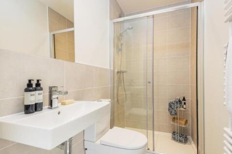 Dandara - Hawthorn Grove - The Wotton, Home 27