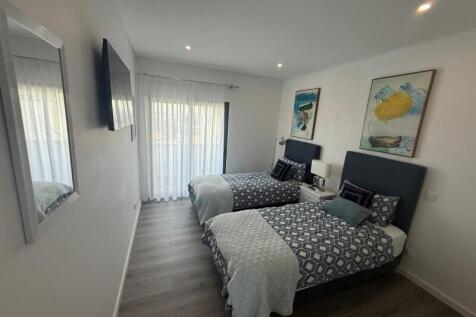 14930d05-f8f9-4248-8027-16a2c9030121