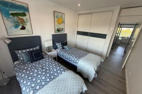 bb0a0d2c-4ac6-497c-85ce-62e63def6258