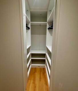 Walk-in closet