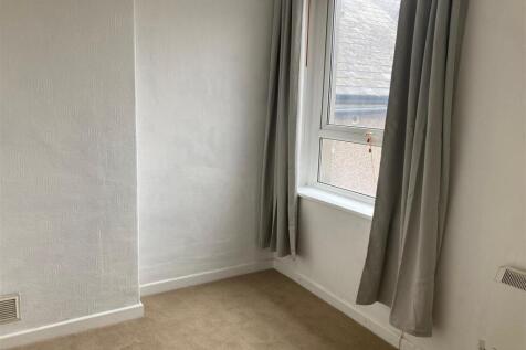 100 Connaught Road - rear bedroom 2.jpg