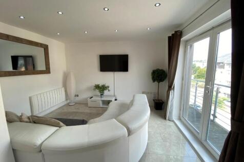 Amorella House - living area.jpg