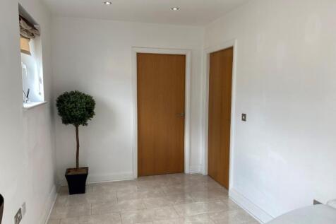 Amorella House  dining area.jpg
