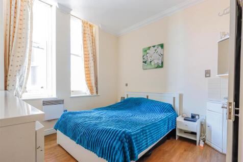 Windsor Court_.jpg