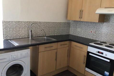 Flat 4, 8 Park Road m- kitchen.jpg