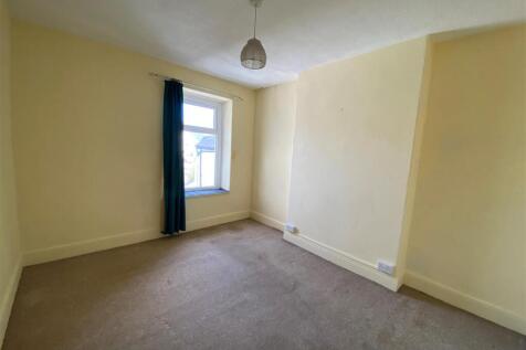 40 Newlands Street - bedroom.jpg