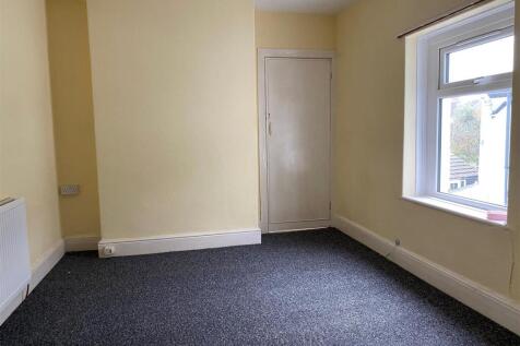 40 Newlands - FF second reception rooms.jpg