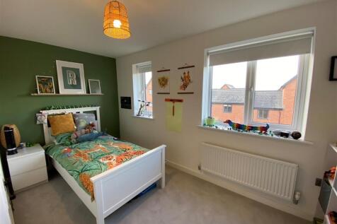 34 Ffordd Darwin - bedroom 3.jpg