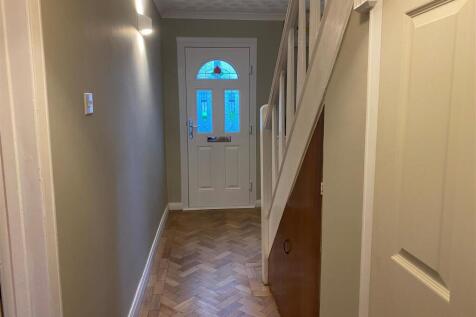 21 Crossfield Road - hallway.jpg