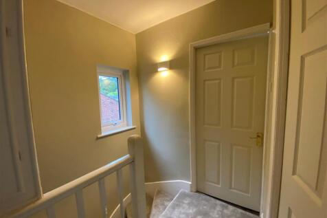 21 Crossfield Road - landing 2.jpg