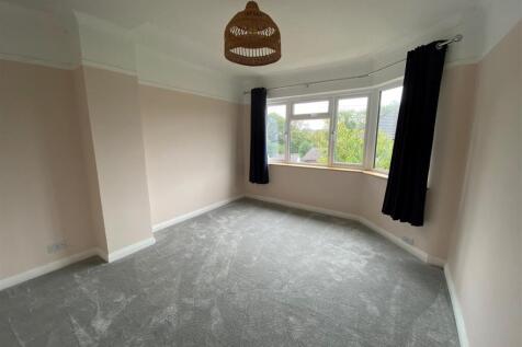 21 Crossfield Road - front bedroom.jpg