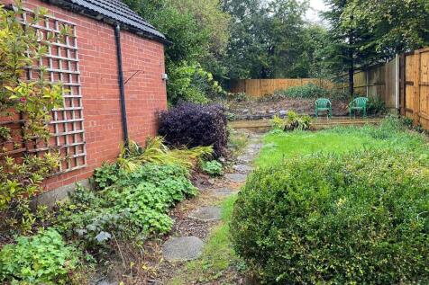 21 Crossfield Road - rear garden.jpg