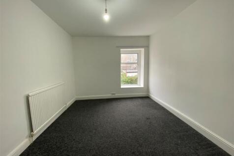 13 St Marys - bedroom 2.jpg