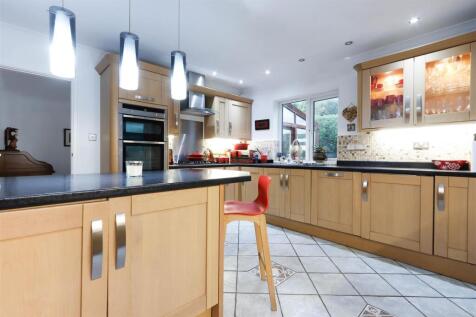 Griffin Close -18.jpg