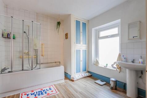 Castleland St -12.jpg