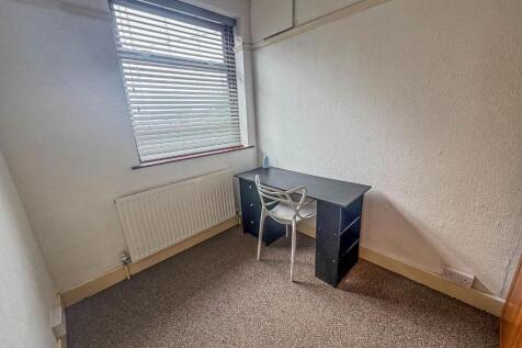 small room-2.jpg