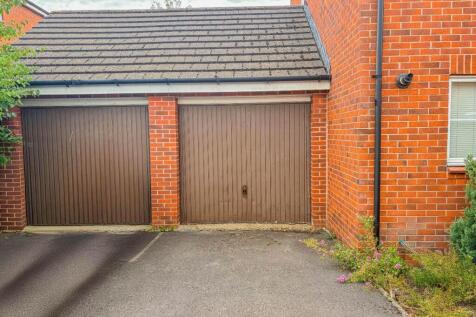 GARAGE.jpg