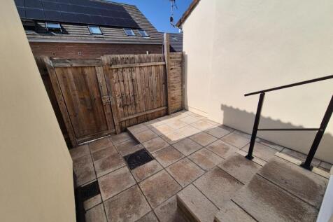 341 Southmead Road garden.jpg