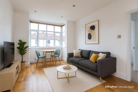 filton grove lounge1.jpg