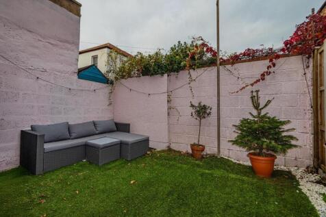garden new2.jpg