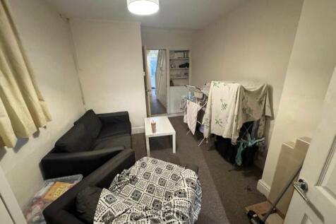 Living Area picture 2.jpg