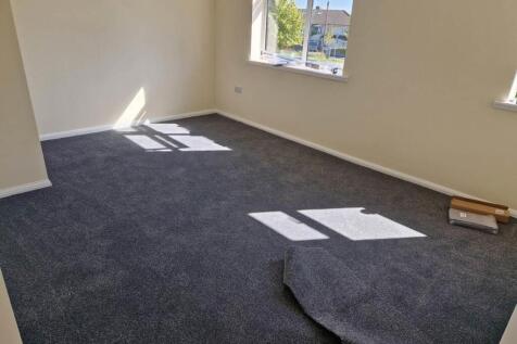 31 Gipsy Patch Lane Bedroom 1.jpg