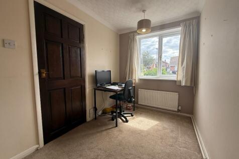 TV/Office Room