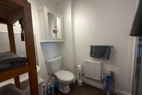 Bedroom 1 Ensuite