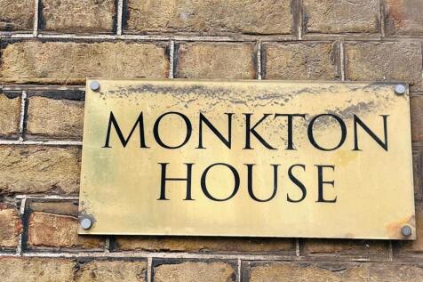 monktonhouse.JPG