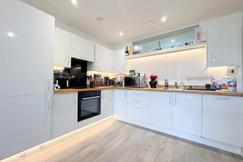 For Sale, Buy - 2 bed in Harlow, CM20 - MaxwellPro