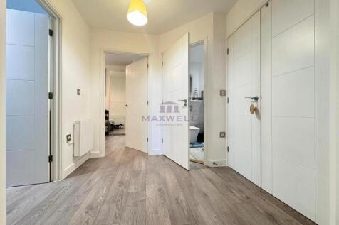 For Sale, Buy - 2 bed in Harlow, CM20 - MaxwellPro