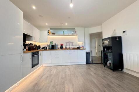For Sale, Buy - 2 bed in Harlow, CM20 - MaxwellPro